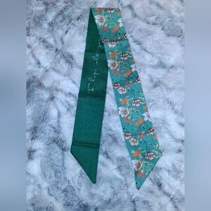 Floral Green Twilly